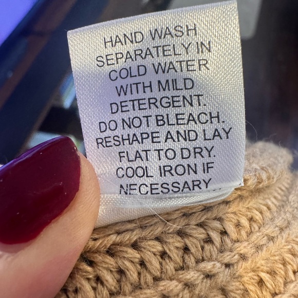 NWOT Tuckernuck Camel Cable Knit Wool Sweater | Size L | Classic Preppy - Picture 5 of 6